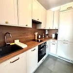 Apartment Ami Luxury Xii Centrum - Parking *
